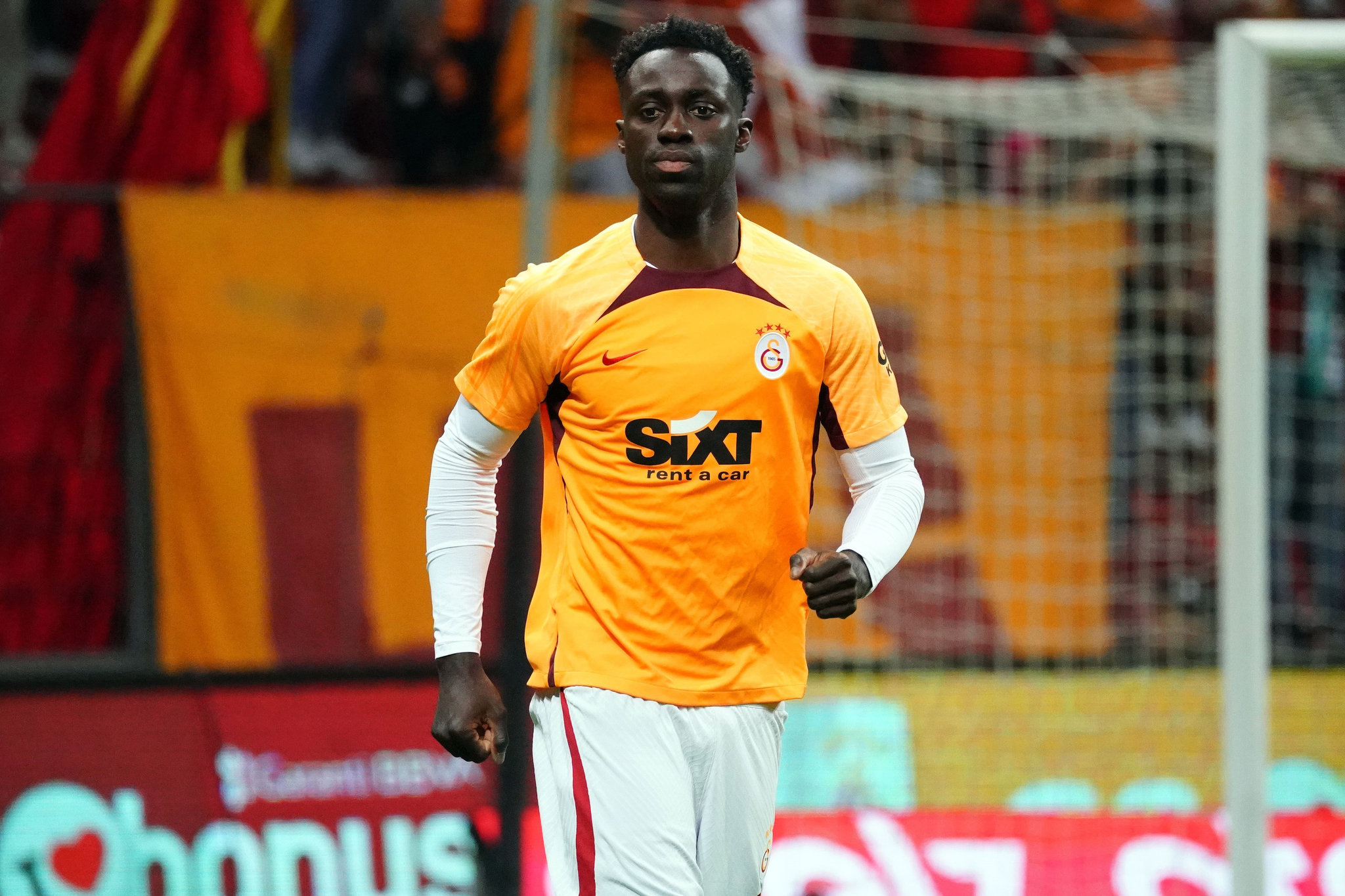 TRANSFER HABERİ | Galatasaray’da Davinson’a dev teklif! Cimbom’un kasası dolacak