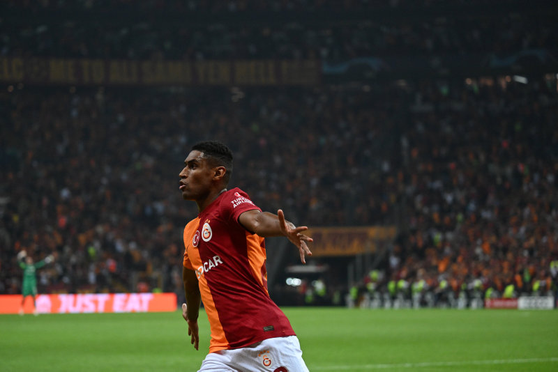 GALATASARAY TRANSFER HABERİ - Sezon başında gelmişti! Şimdi takımdan ayrılıyor