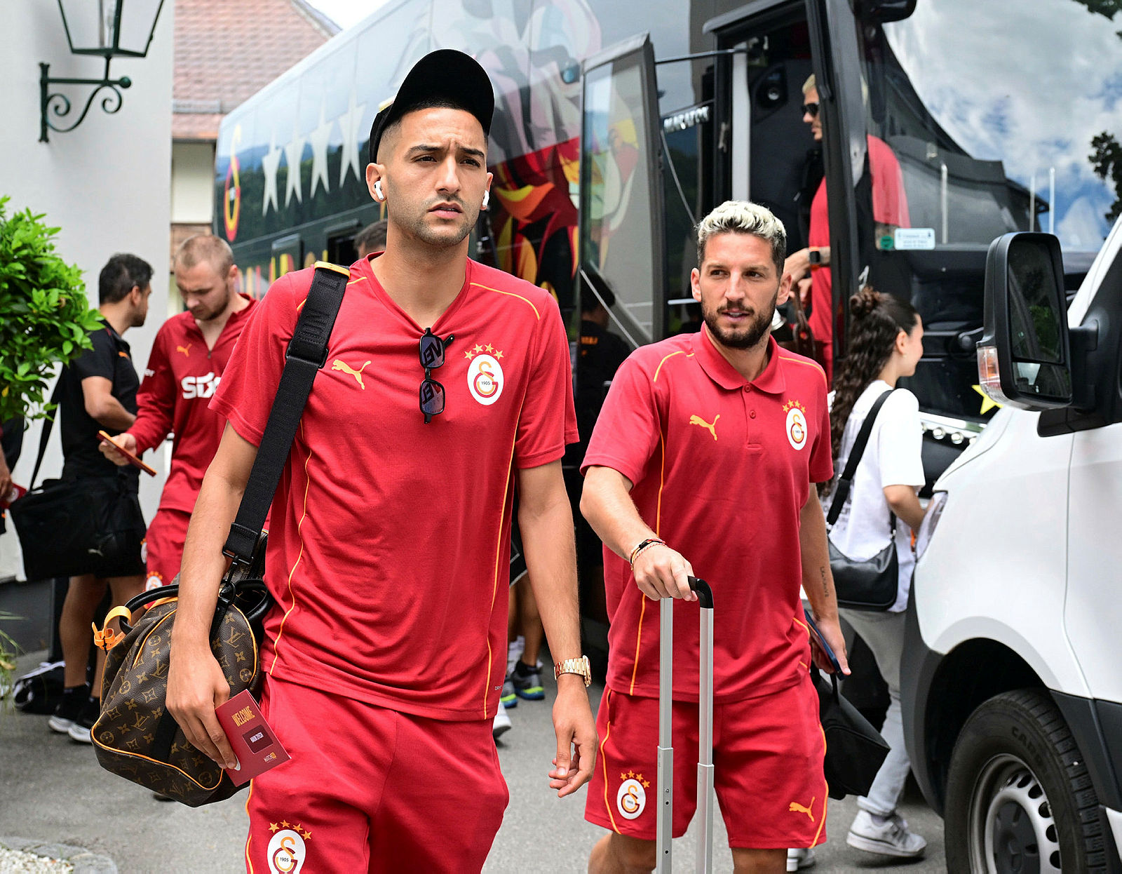 Galatasaray’da 4 isim yolcu! Okan Buruk’un planlarında yoklar