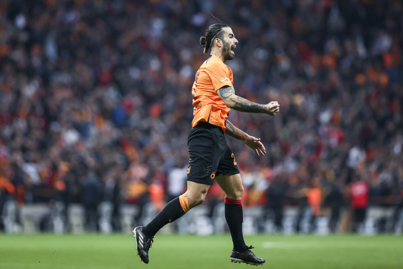 GALATASARAY TRANSFER HABERİ | Okan Buruk’un gözünden düşmüştü! O yıldıza talip çıktı