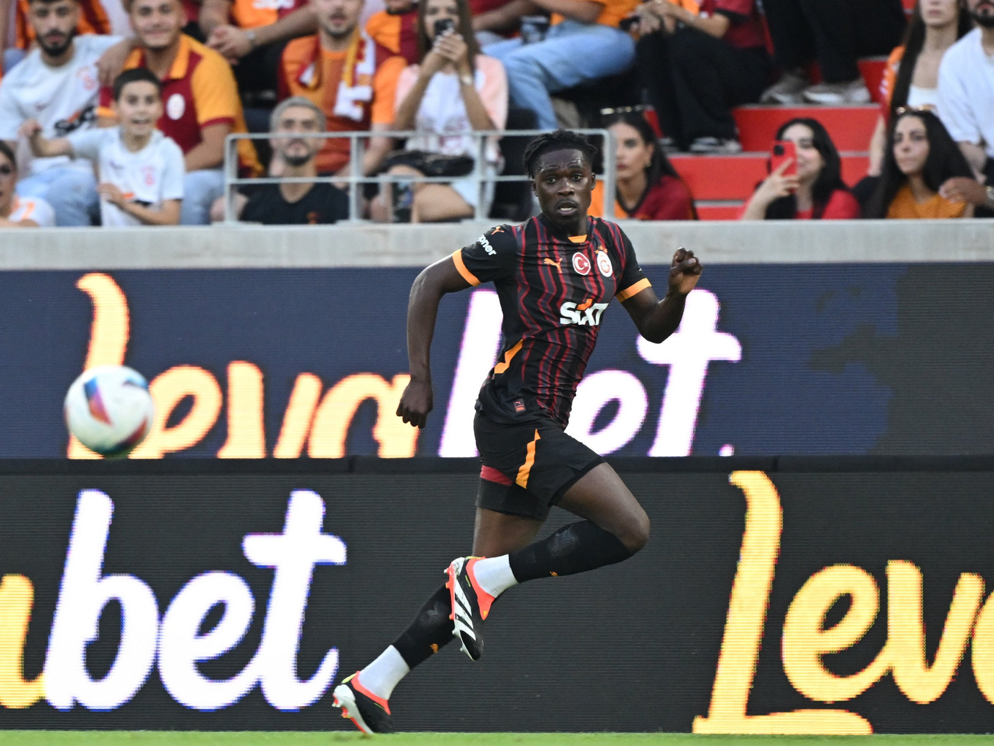 Galatasaray Süper Kupaya kitlendi! İşte Okan Buruk’un Beşiktaş maçı ilk 11’i