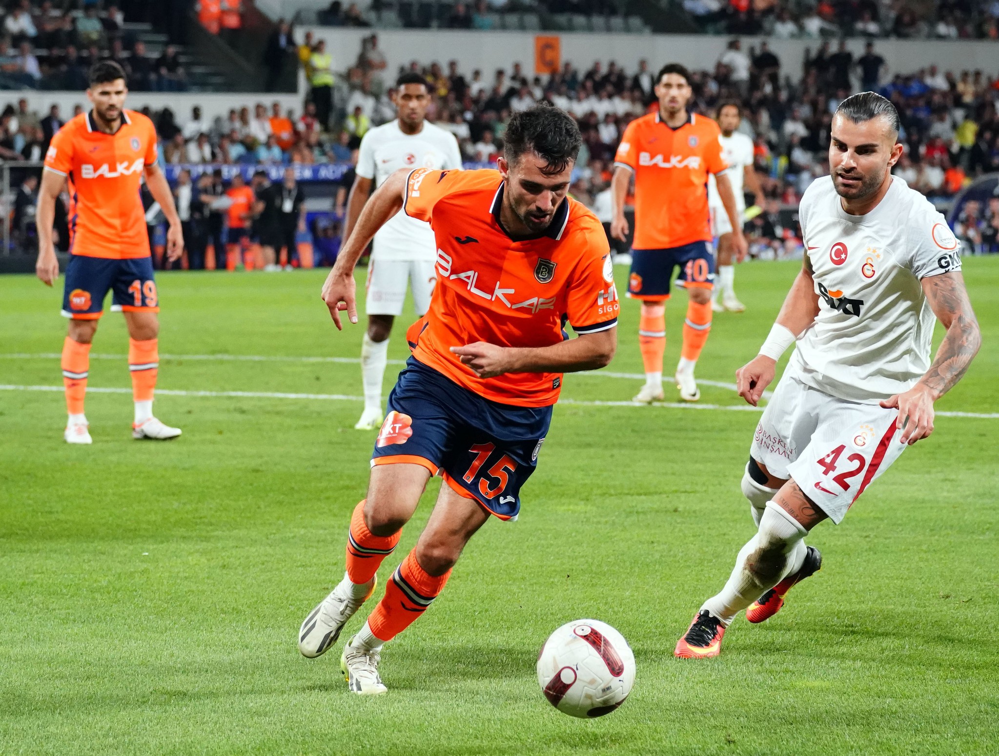 Galatasaray’da bir ayrılık daha! Yıldız isim Fransa yolcusu