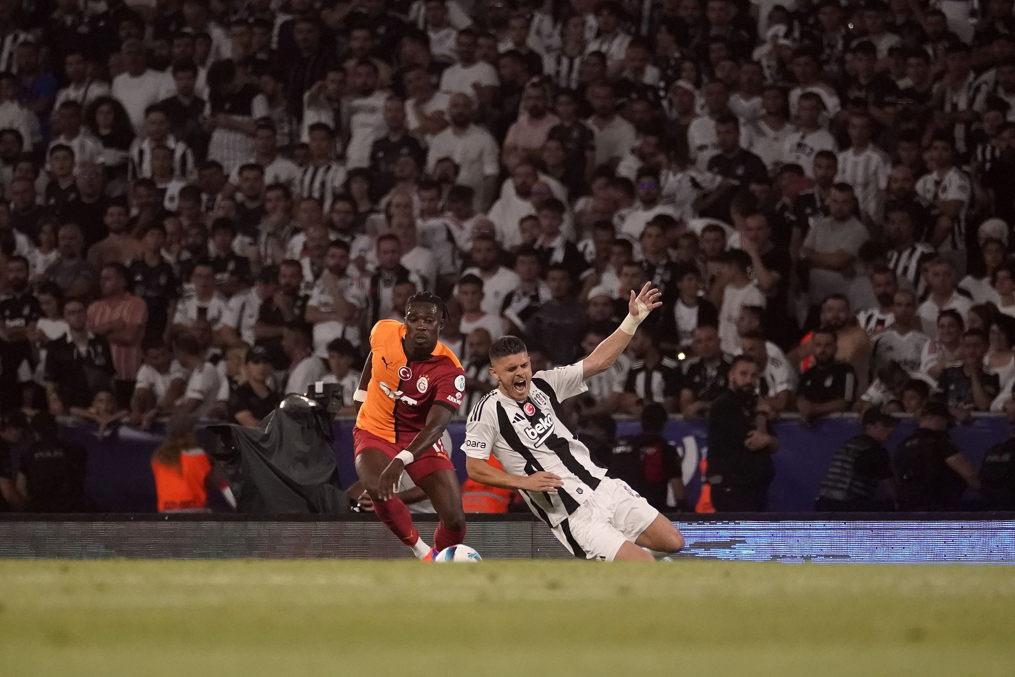 Galatasaray Beşiktaş maçı sonrası fatura ona kesildi! Okan Buruk’a yazar