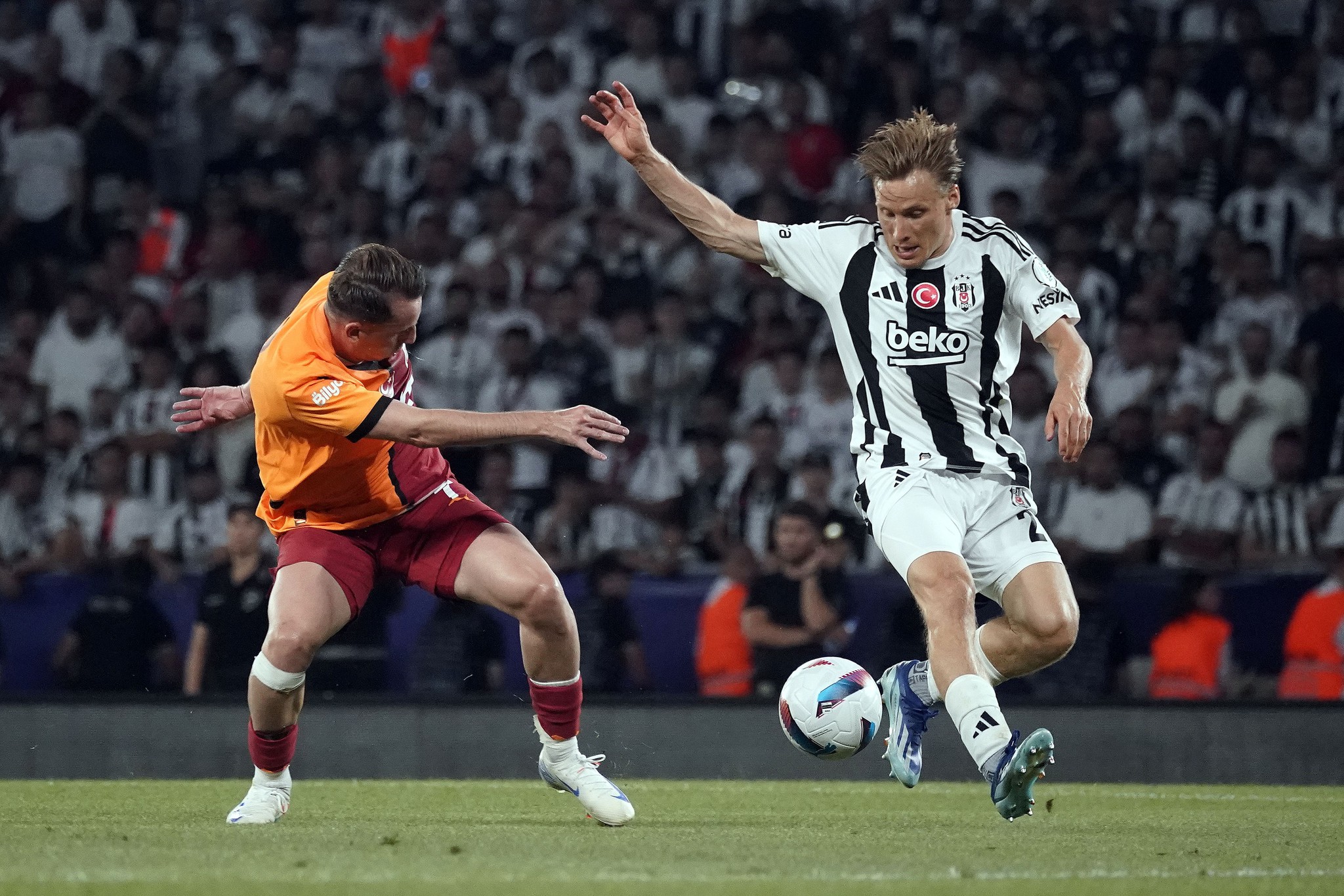 Galatasaray Beşiktaş maçı sonrası fatura ona kesildi! Okan Buruk’a yazar