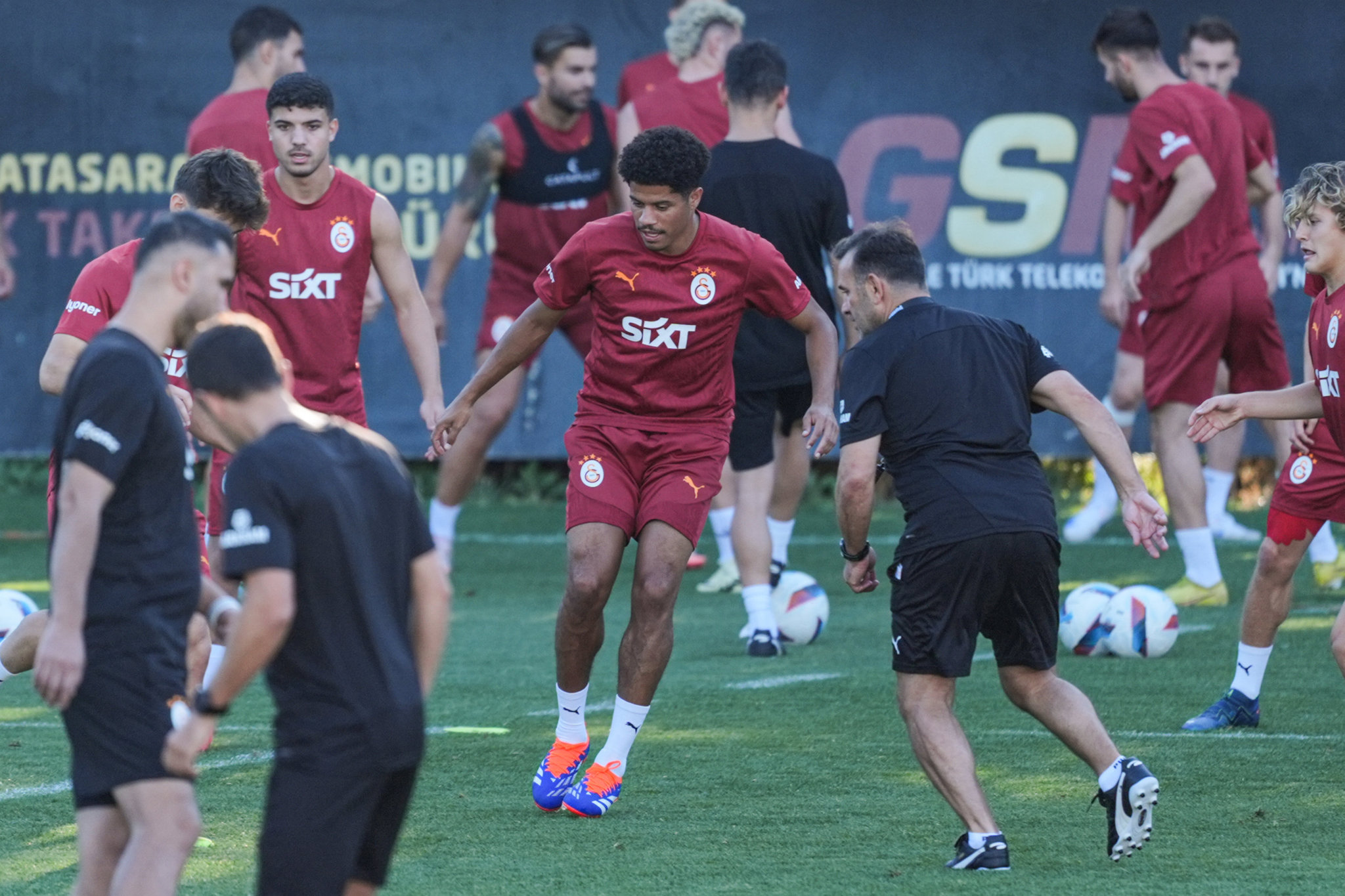 GALATASARAY HABERLERİ - Son şampiyon sahada! İşte Okan Buruk’un Hatayspor maçı muhtemel 11’i