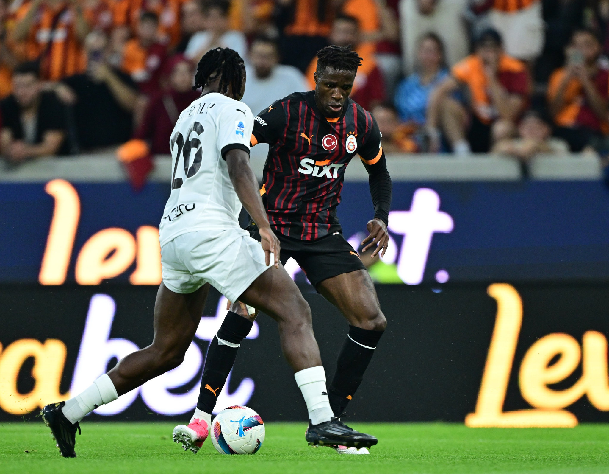 TRANSFER HABERİ - Galatasaray’da ayrılık şoku! Eski takımına gidiyor