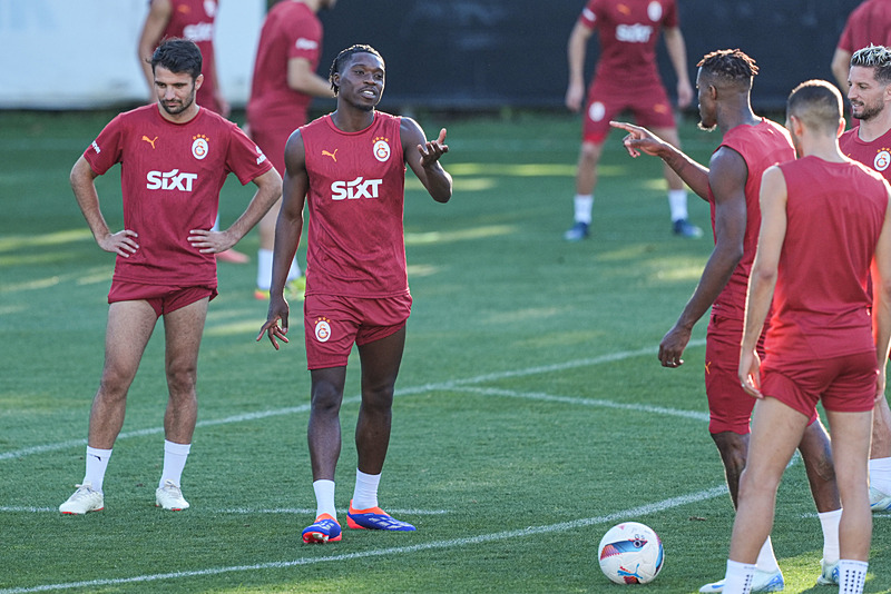 Fenerbahçe istiyordu Galatasaray devreye girdi! Transfer çalımı geliyor