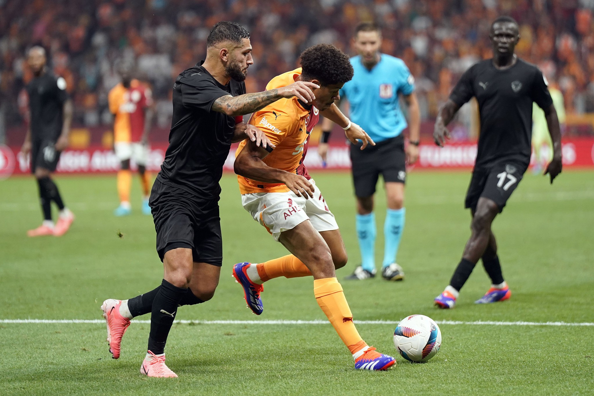 GALATASARAY HABERLERİ - Ömer Üründül’den Okan Buruk’a flaş eleştiri! İşi çorbaya çevirdi