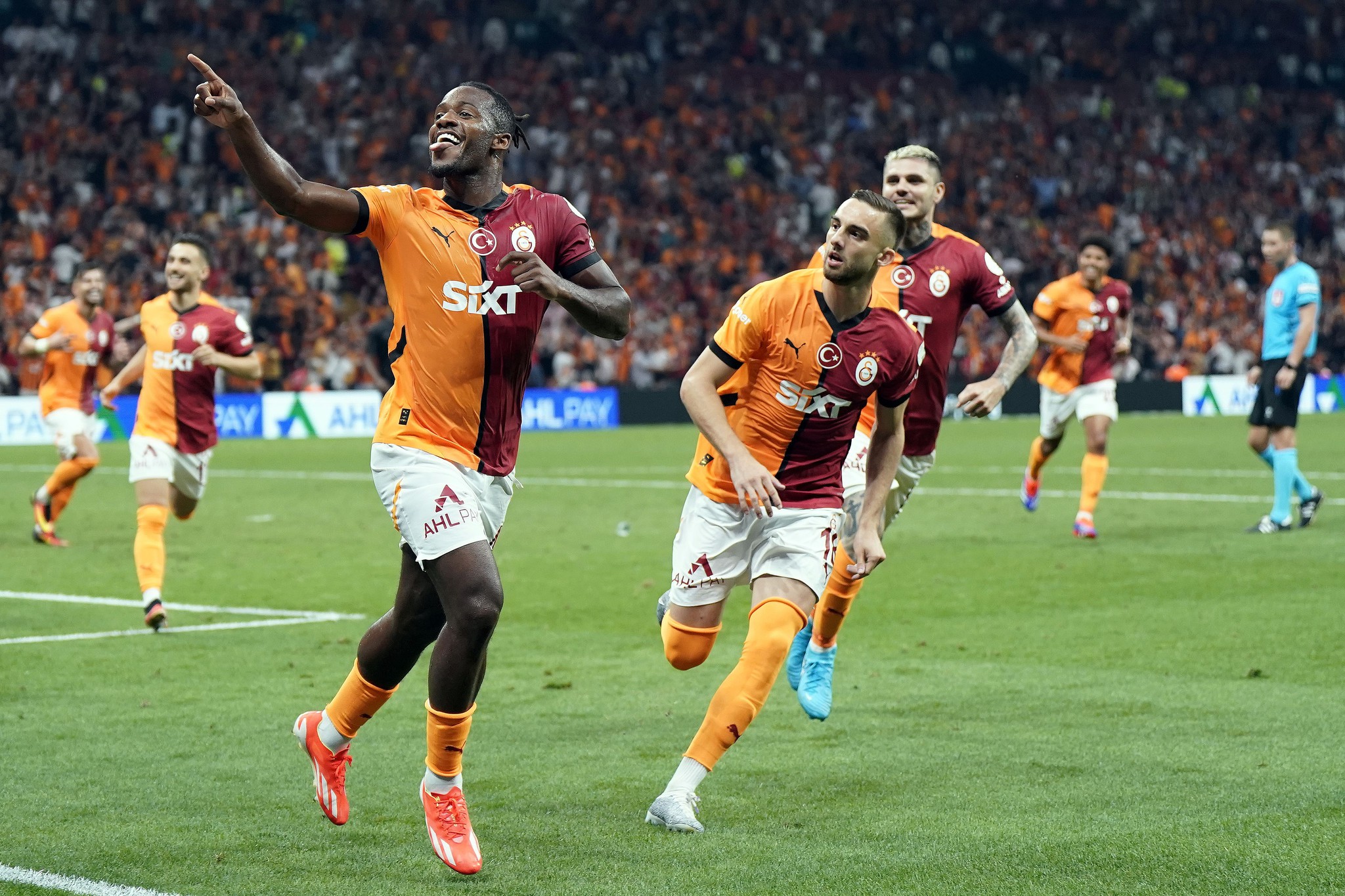 GALATASARAY HABERLERİ - Ömer Üründül’den Okan Buruk’a flaş eleştiri! İşi çorbaya çevirdi