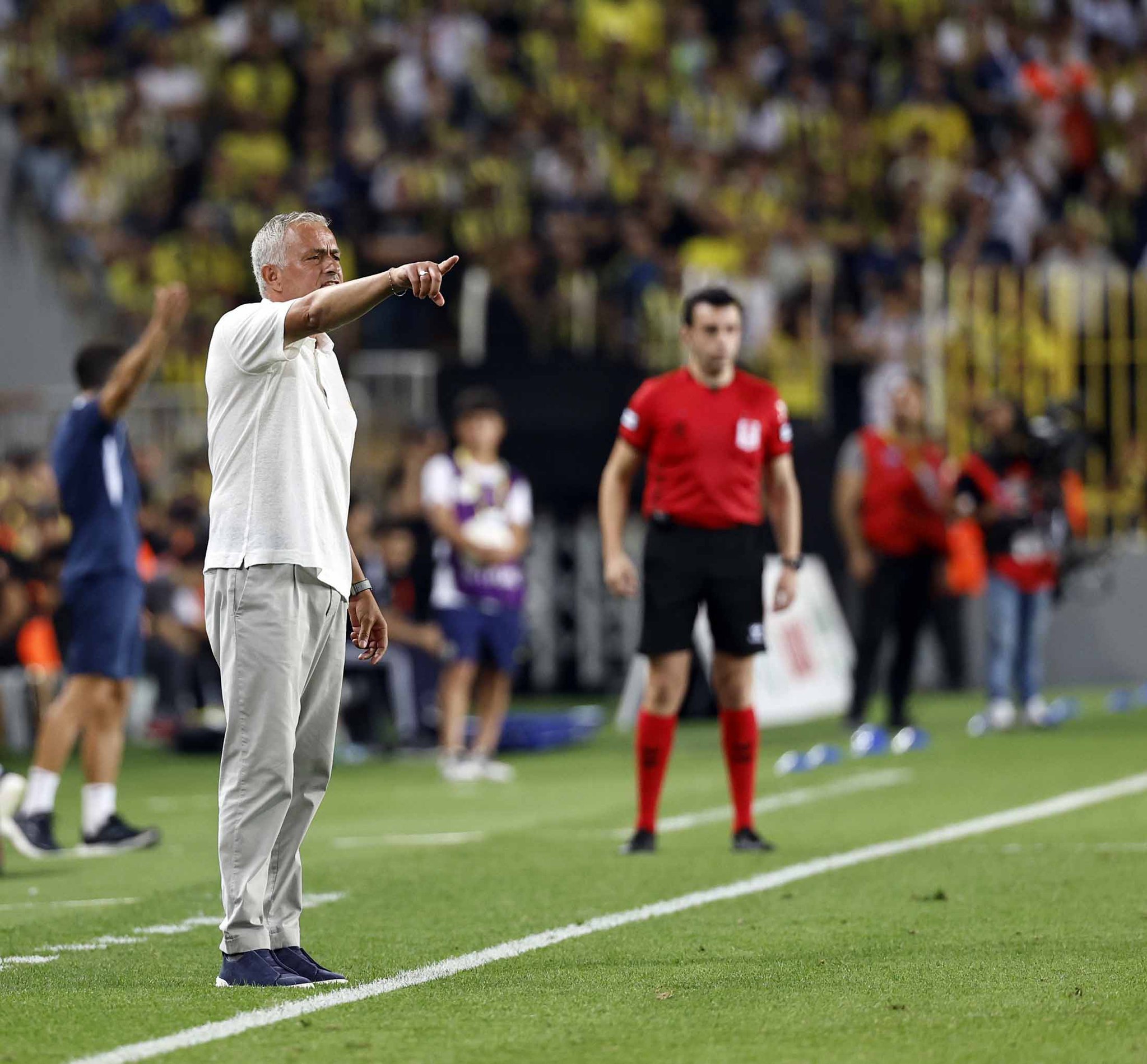 Mourinho’dan flaş Krunic kararı! İşte Fenerbahçe’nin Lille maçı 11’i