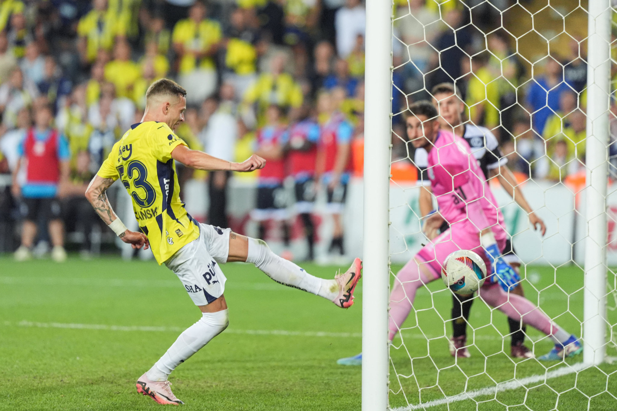 FENERBAHÇE TRANSFER HABERİ - Jose Mourinho’yu üzecek ayrılık! Kasayı doldurup gidiyor