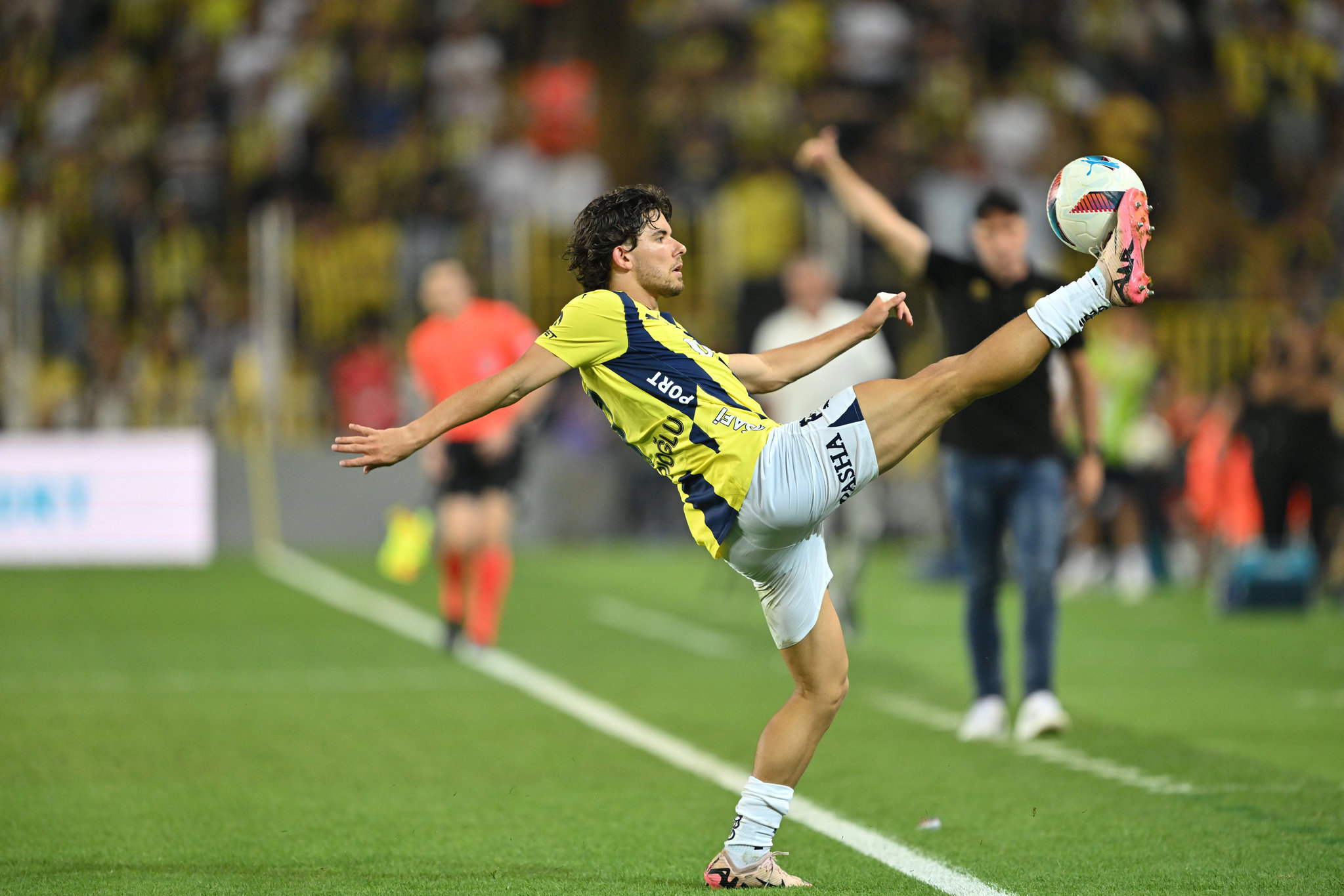 FENERBAHÇE HABERİ: Ve Ferdi Kadıoğlu’nun transfer tercihi netleşti! Gitmek istediği kulüp...