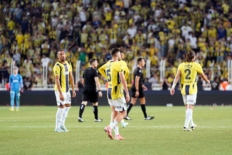 FENERBAHÇE TRANSFER HABERİ | Jose Mourinho direktifi verdi! Yıldız isim yeniden gündemde