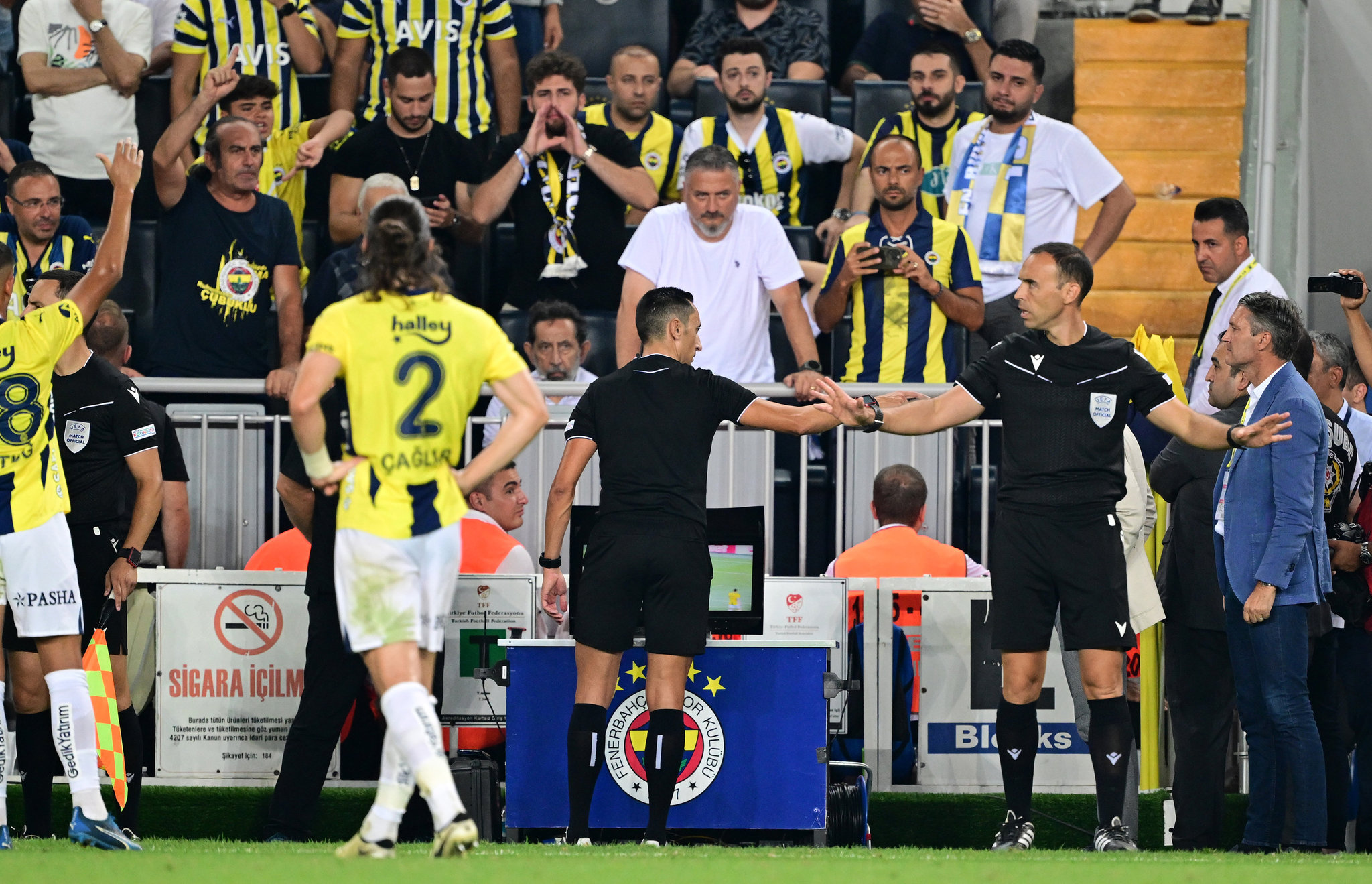 TRANSFER HABERİ | Devler Ligi’ne havlu atan Fenerbahçe’de yaprak dökümü! Tam 12 futbolcu...