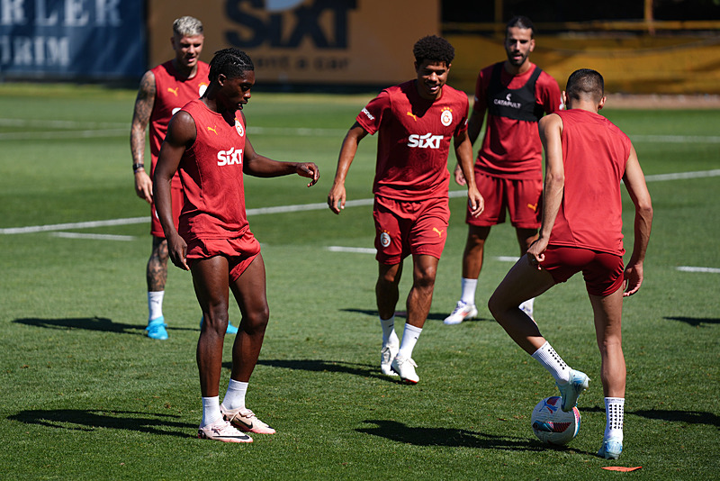 TRANSFER HABERİ - Galatasaray’da ayrılık kapıda! Yeni takımı belli oldu