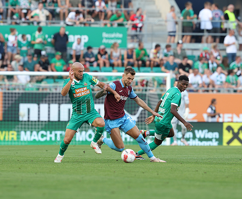 Spor yazarları Rapid Wien - Trabzonspor maçını değerlendirdi! Yüreğini ortaya koyan ikinci bir futbolcu yok