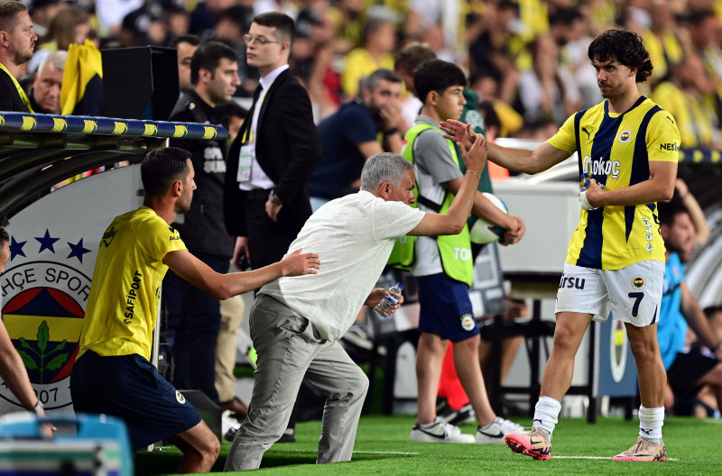 FENERBAHÇE HABERİ | Ferdi Kadıoğlu transferinde ters köşe!