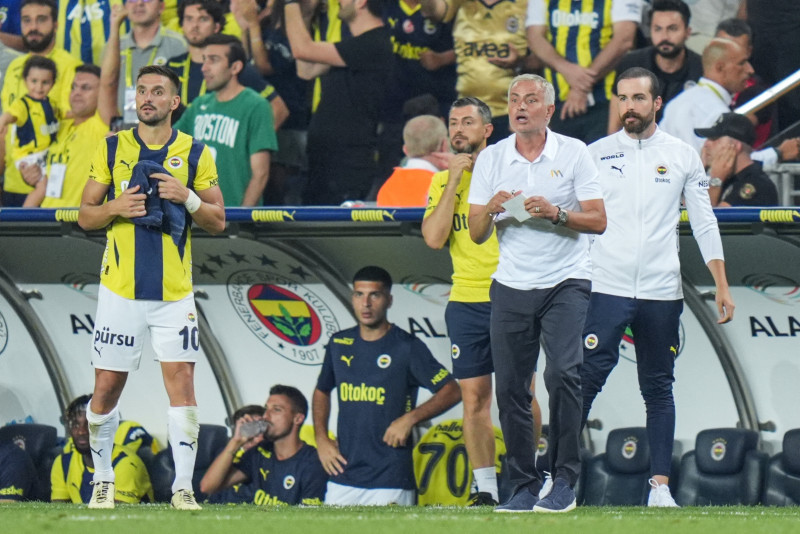 Fenerbahçe’de ayrılık krizi! Transferde sorun çıkartıyor