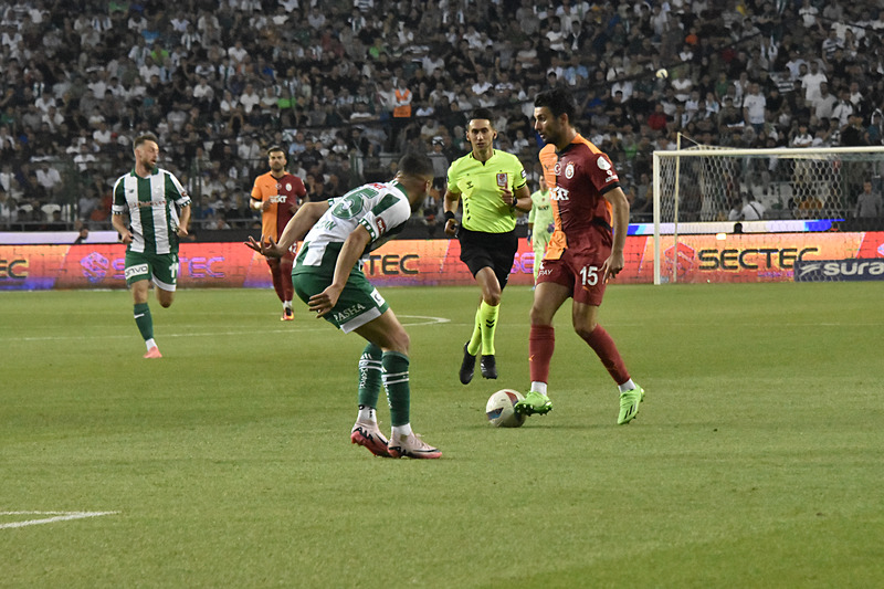 Spor yazarları Konyaspor - Galatasaray maçını değerlendirdi! Artık hata olarak görüyorum