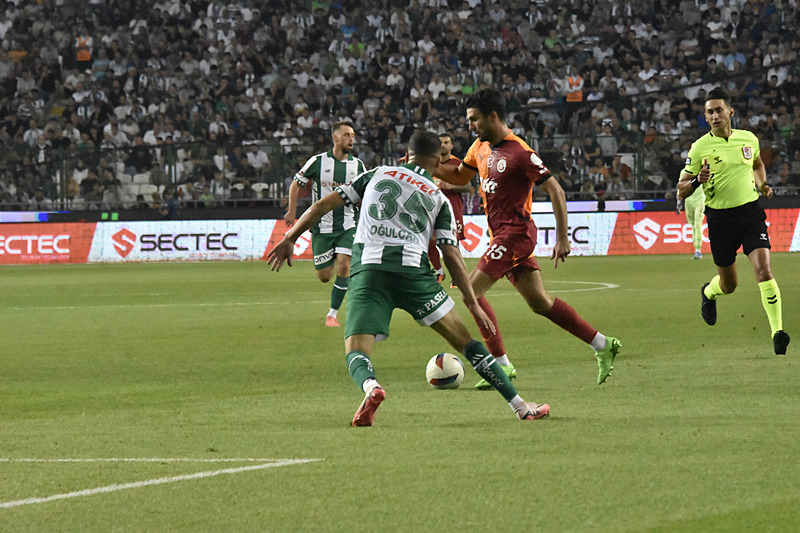 Spor yazarları Konyaspor - Galatasaray maçını değerlendirdi! Artık hata olarak görüyorum