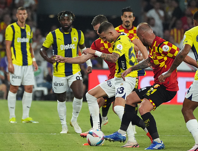 Spor yazarları Göztepe - Fenerbahçe maçını değerlendirdi! Jose Mourinho’nun yaptığı deneme...