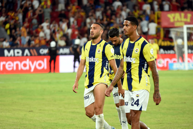 FENERBAHÇE HABERLERİ: Ferdi Kadıoğlu’nun alternatifi ortaya çıktı! Transferde rota İtalya