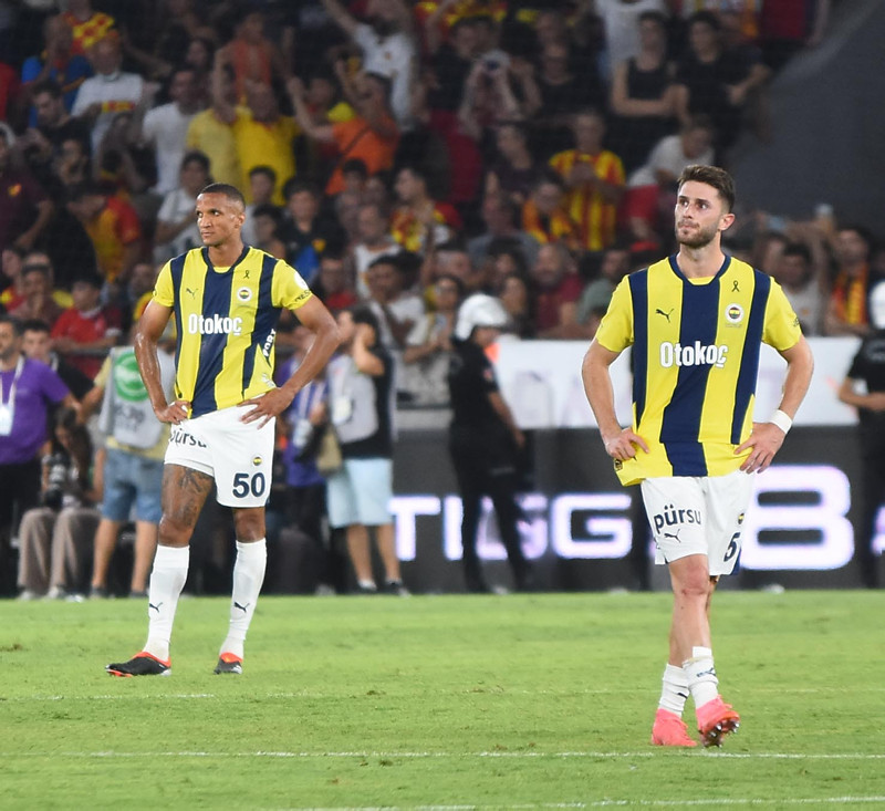 FENERBAHÇE HABERLERİ: Ferdi Kadıoğlu’nun alternatifi ortaya çıktı! Transferde rota İtalya