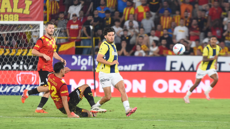 Fenerbahçe’de ayrılık depremi! 11 futbolcu birden...