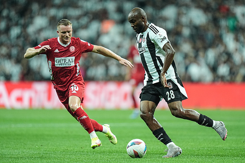 Spor yazarları Beşiktaş - Antalyaspor maçını yorumladı