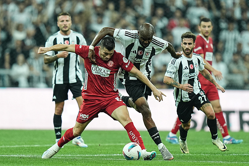 Spor yazarları Beşiktaş - Antalyaspor maçını yorumladı