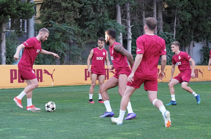 Galatasaray avantaj peşinde! İşte Okan Buruk’un Young Boys maçı muhtemel 11’i...