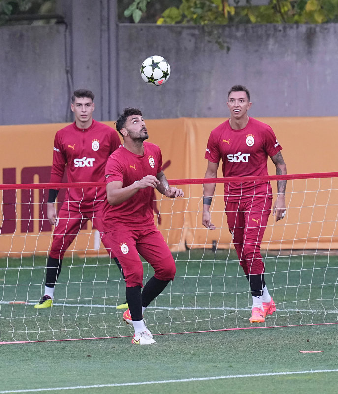 Galatasaray avantaj peşinde! İşte Okan Buruk’un Young Boys maçı muhtemel 11’i...