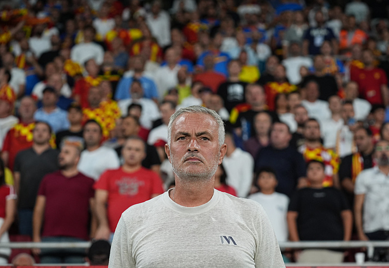 Fenerbahçe’nin yeni stoperi Süper Lig’den! Jose Mourinho’dan onay çıktı