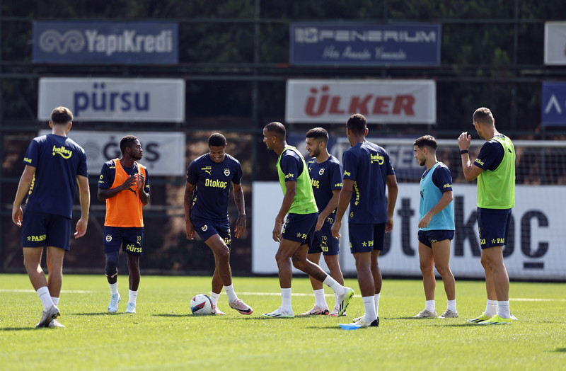 FENERBAHÇE HABERLERİ | Samet Akaydin’e Fransa’dan sürpiz talip! Görüşmelere başlanacak