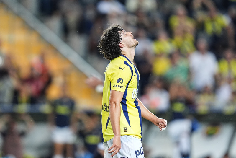 TRANSFER HABERLERİ: Fenerbahçe’de beklenmedik ayrılık! O isme sürpriz teklif