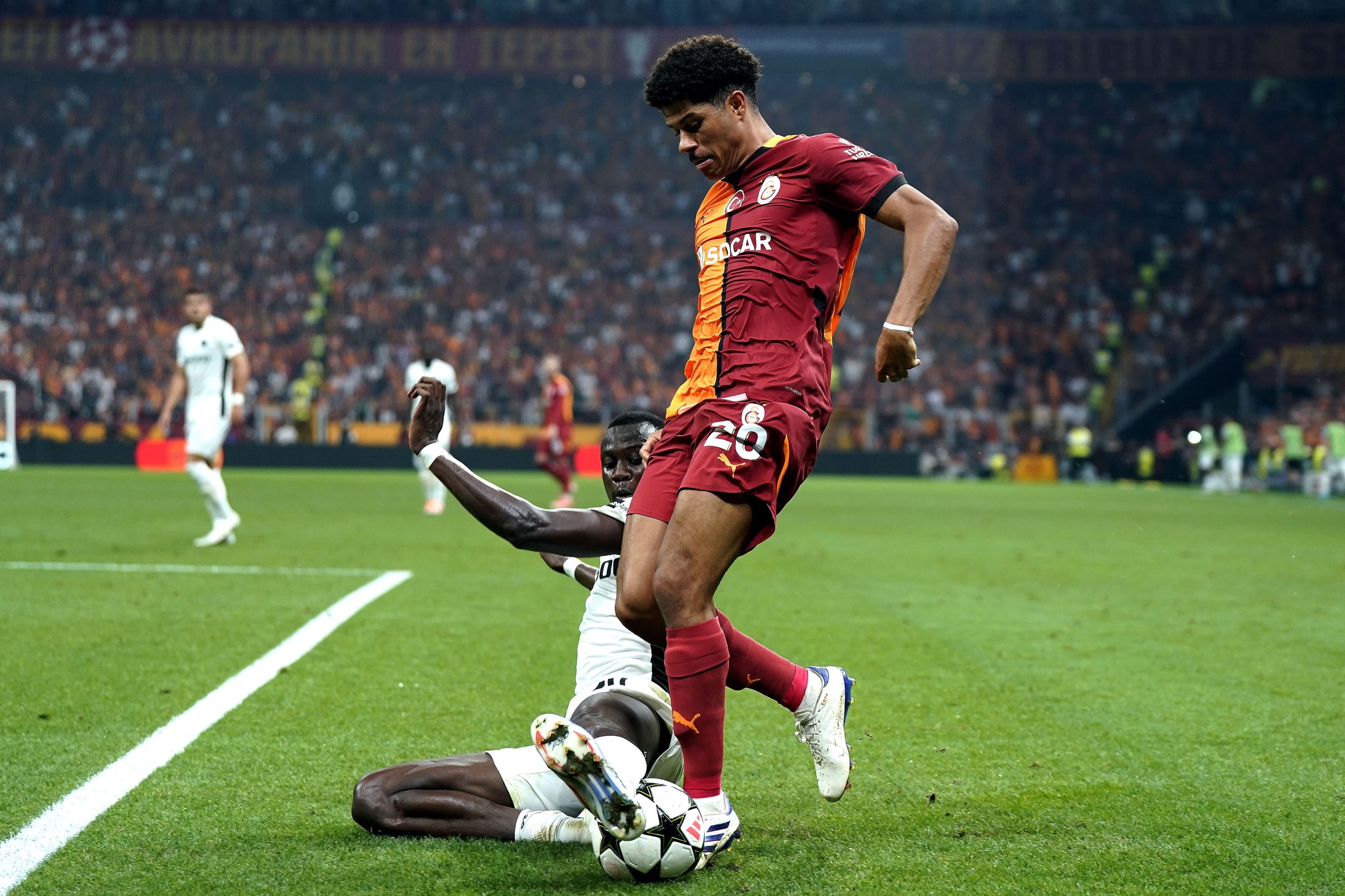 Galatasaray Young Boys maçı sonrası Okan Buruk’a sert eleştiri! Onun dönemi sona erdi