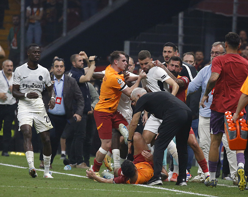 Galatasaray Young Boys maçı sonrası flaş sözler! Tam bir fiyasko