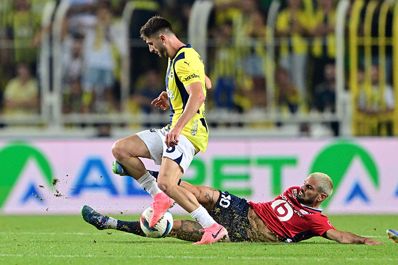 TRANSFER HABERLERİ | Fenerbahçe’nin yıldızına Avrupa’dan sürpriz talip!