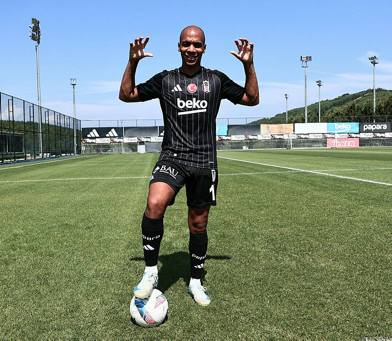 Beşiktaş’ta Joao Mario derbide oynayacak mı? İşte Giovanni van Bronckhorst’un Trabzonspor maçı muhtemel 11’i...