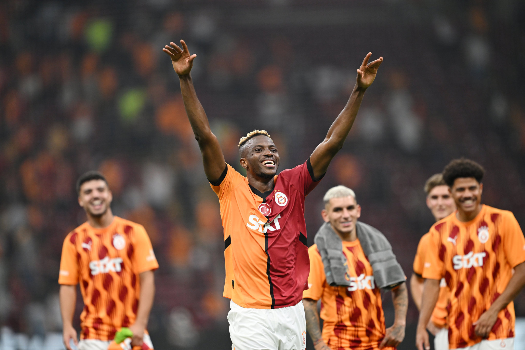 GALATASARAY HABERLERİ | Victor Osimhen transferinde şaşırtan olay! Taraftarlar şok olacak