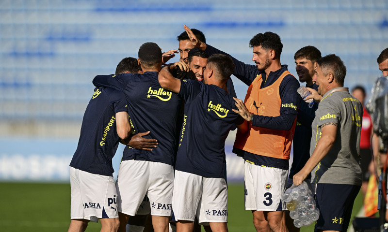 O futbolcuya övgüler yağdırdılar: Fenerbahçe’nin vazgeçilmez parçası!