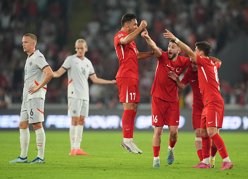 UEFA ülke puanı sıralaması güncellendi! Türkiye...