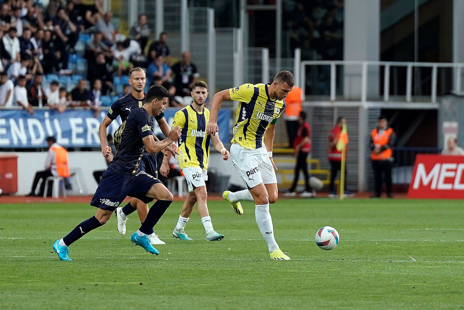 Fenerbahçe mi, Galatasaray mı? İşte dev derbinin 11’leri...