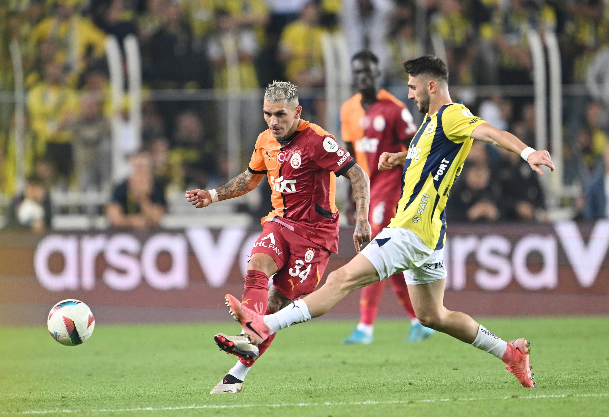 Spor yazarları Fenerbahçe - Galatasaray maçını değerlendirdi!