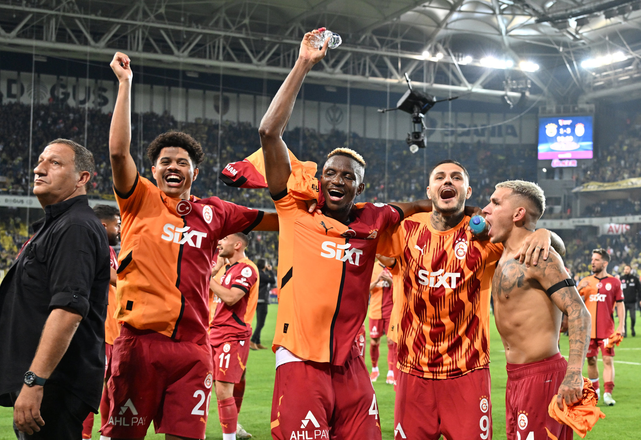 Galatasaray’dan Fenerbahçe’ye bir gönderme daha! İşte yapılan paylaşımdaki o detay