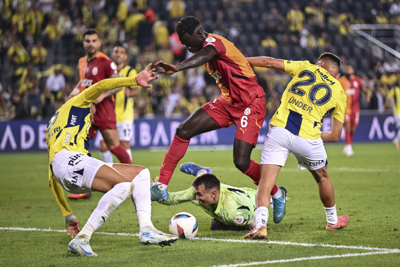 FENERBAHÇE HABERLERİ | Jose Mourinho’dan radikal karar! Union Saint - Gillouse maçı öncesi...