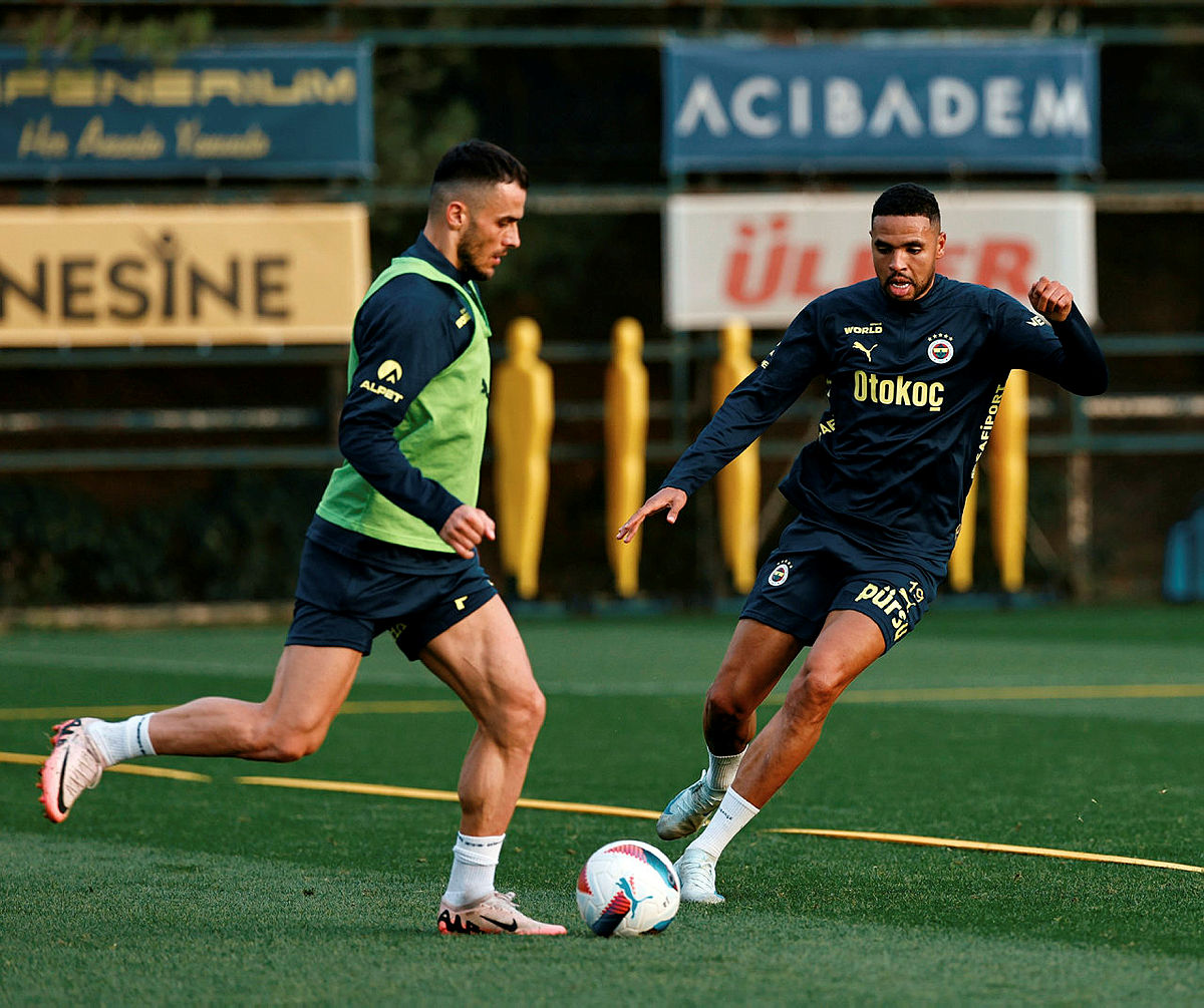 FENERBAHÇE HABERLERİ | Jose Mourinho’dan radikal karar! Union Saint - Gillouse maçı öncesi...