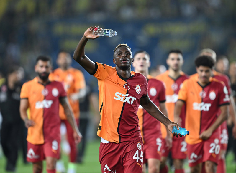 GALATASARAY HABERİ | Victor Osimhen’e bir dev talip daha! Flaş transfer iddiası