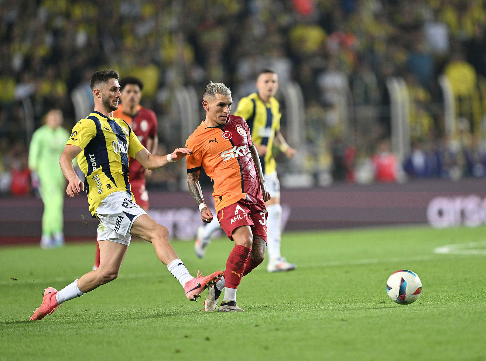 FENERBAHÇE HABERLERİ | İsmail, Szymanski ve Oosterwolde herkesi şaşkına uğrattı! İzlemeye gelmişlerdi ama...