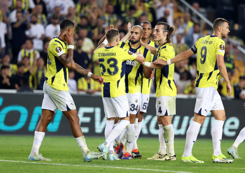 Spor yazarları Fenerbahçe - Union Saint-Gilloise maçını değerlendirdi! Mağlubiyet gibi galibiyet..